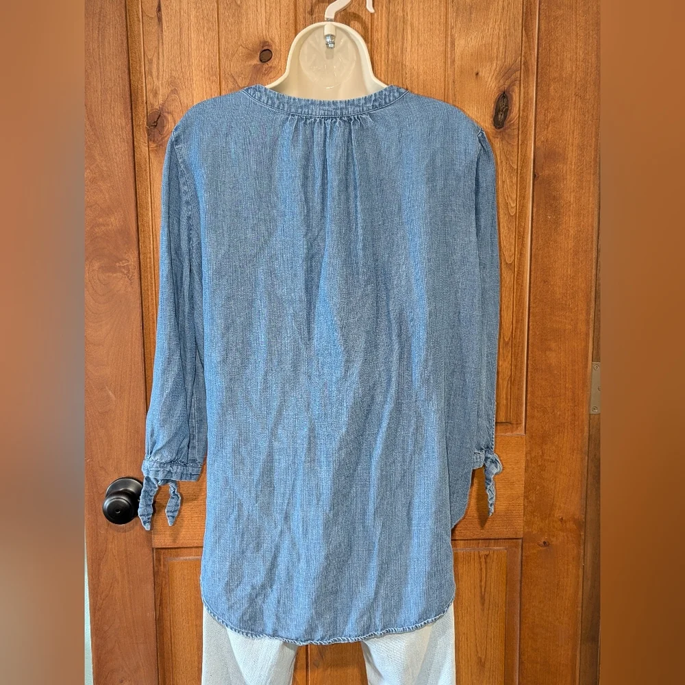LOFT Blue Denim Tunic with Tie Sleeves‎